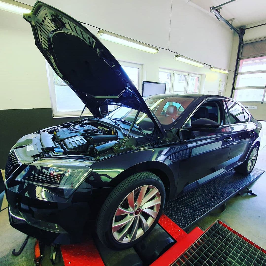 Škoda Superb 1.8 TSI v dílně Powerchip